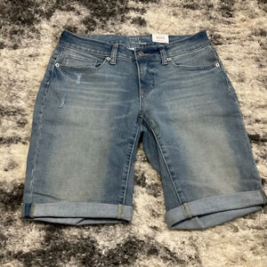 Time and Tru Denim Bermuda Shorts Cuffed Hem Distressed Blue‎ Women's